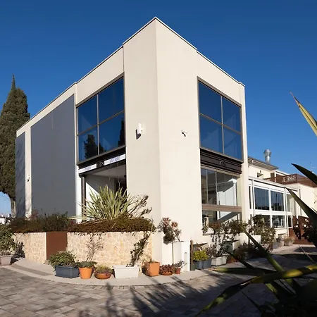 Giovi Ca' Di Ponte 酒店 3*