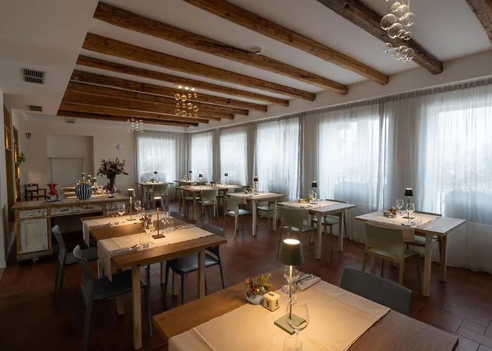 Hotel Giovi Ca' Di Ponte 3*